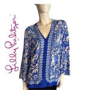 Lilly Pulitzer Blue Floral V-Neck Women's Tunic